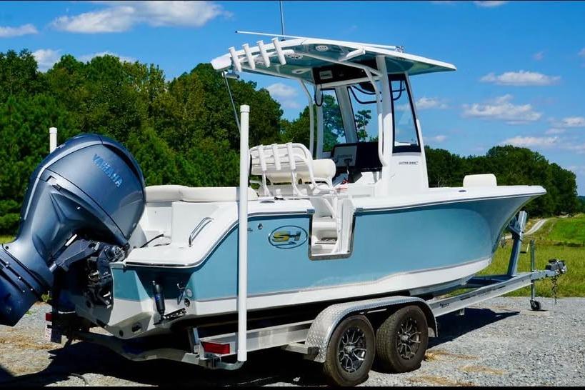2026 Sea Hunt Ultra 235 SE