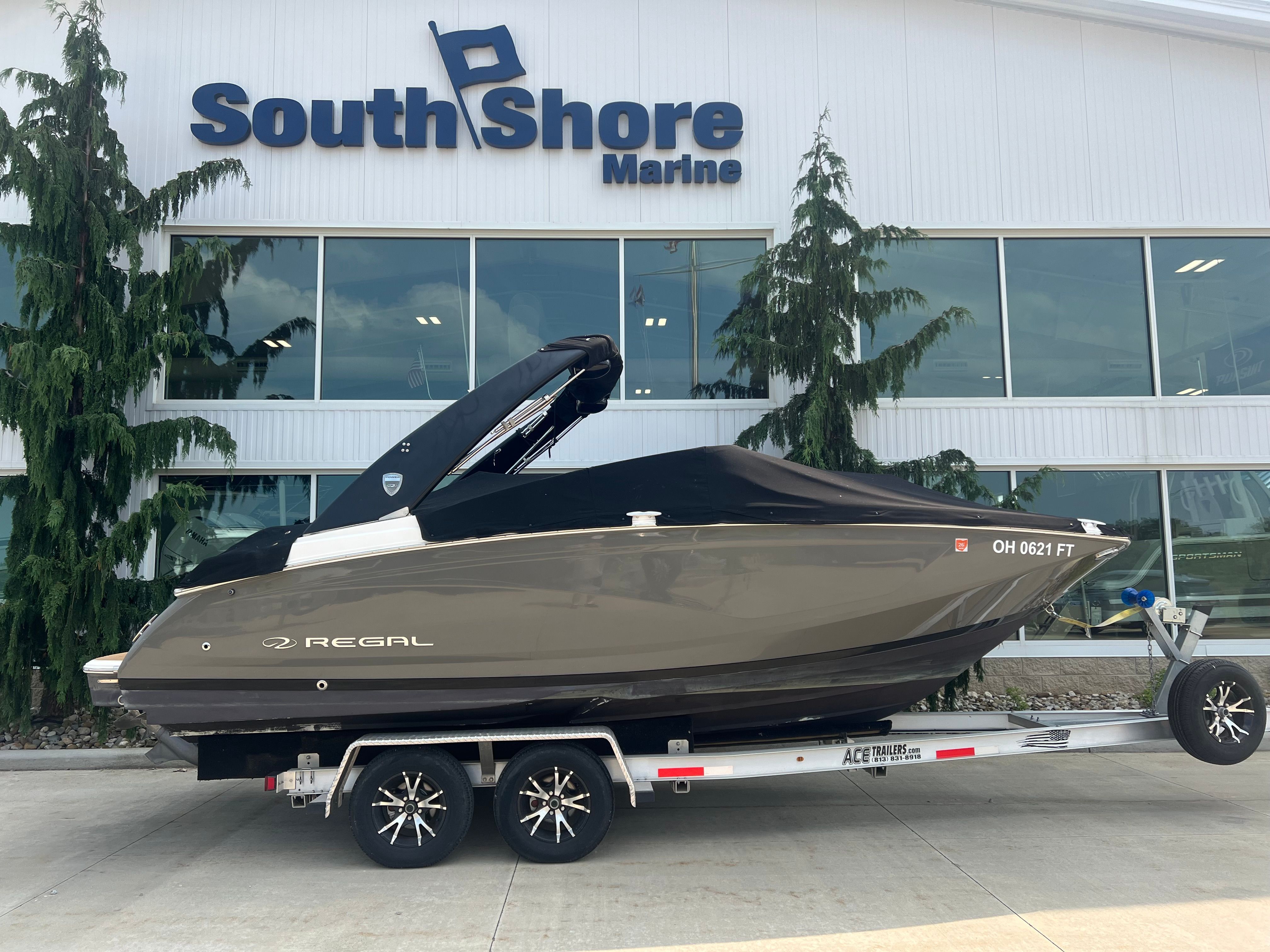 2016 Regal 22 FasDeck