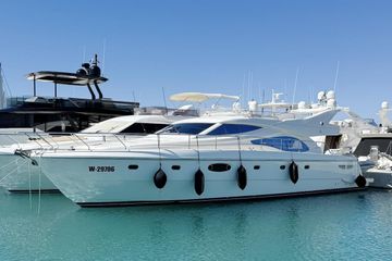 2005 Ferretti Yachts 591