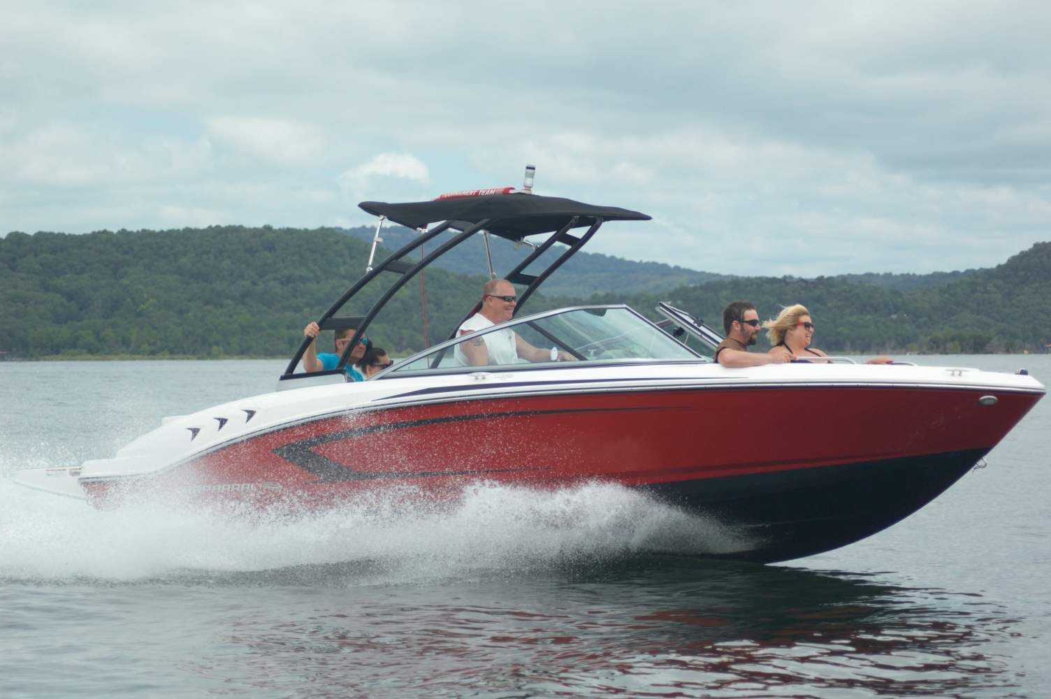 2017 Chaparral 21 H2O Sport