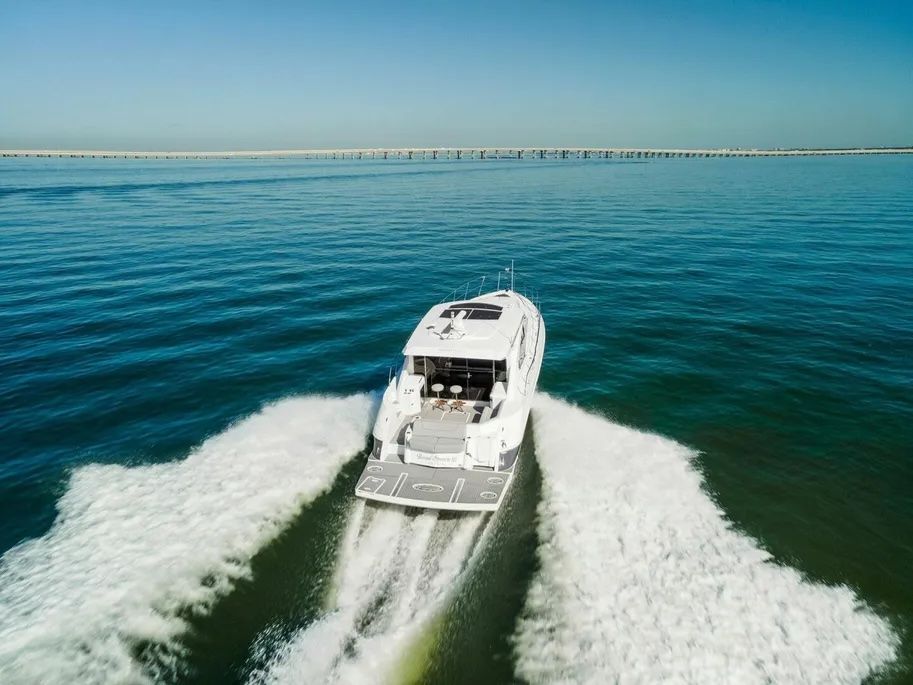2018 Cruisers Yachts 45 Cantius