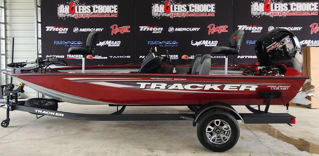 Tracker Pro Team™ 195 Tournament Edition 2025 Tracker Pro Team 195 Tournament Edition boat displayed at Anglers Choice event.