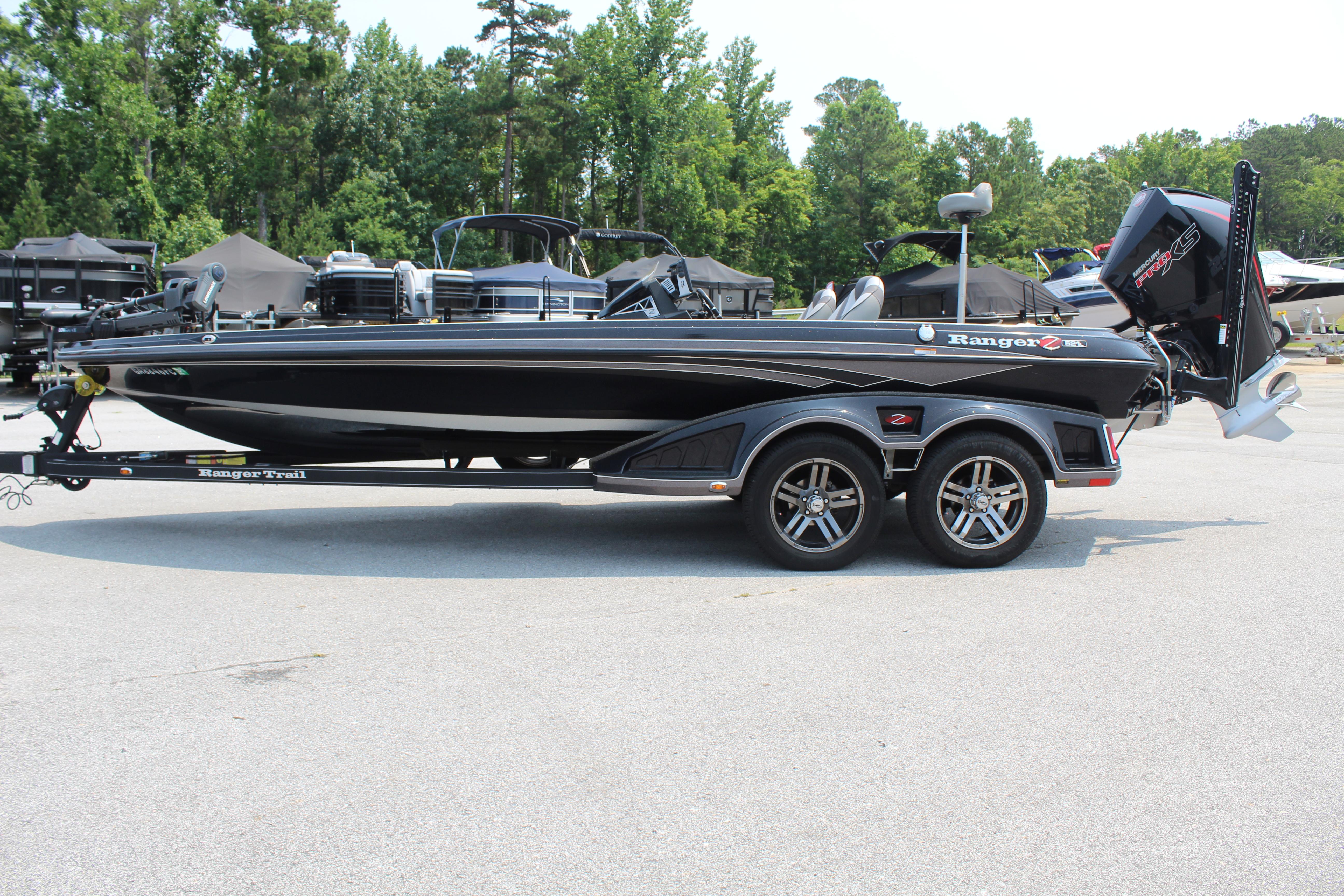 2021 Ranger Z521 Comanche