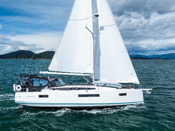 2022 Jeanneau Sun Odyssey 410
