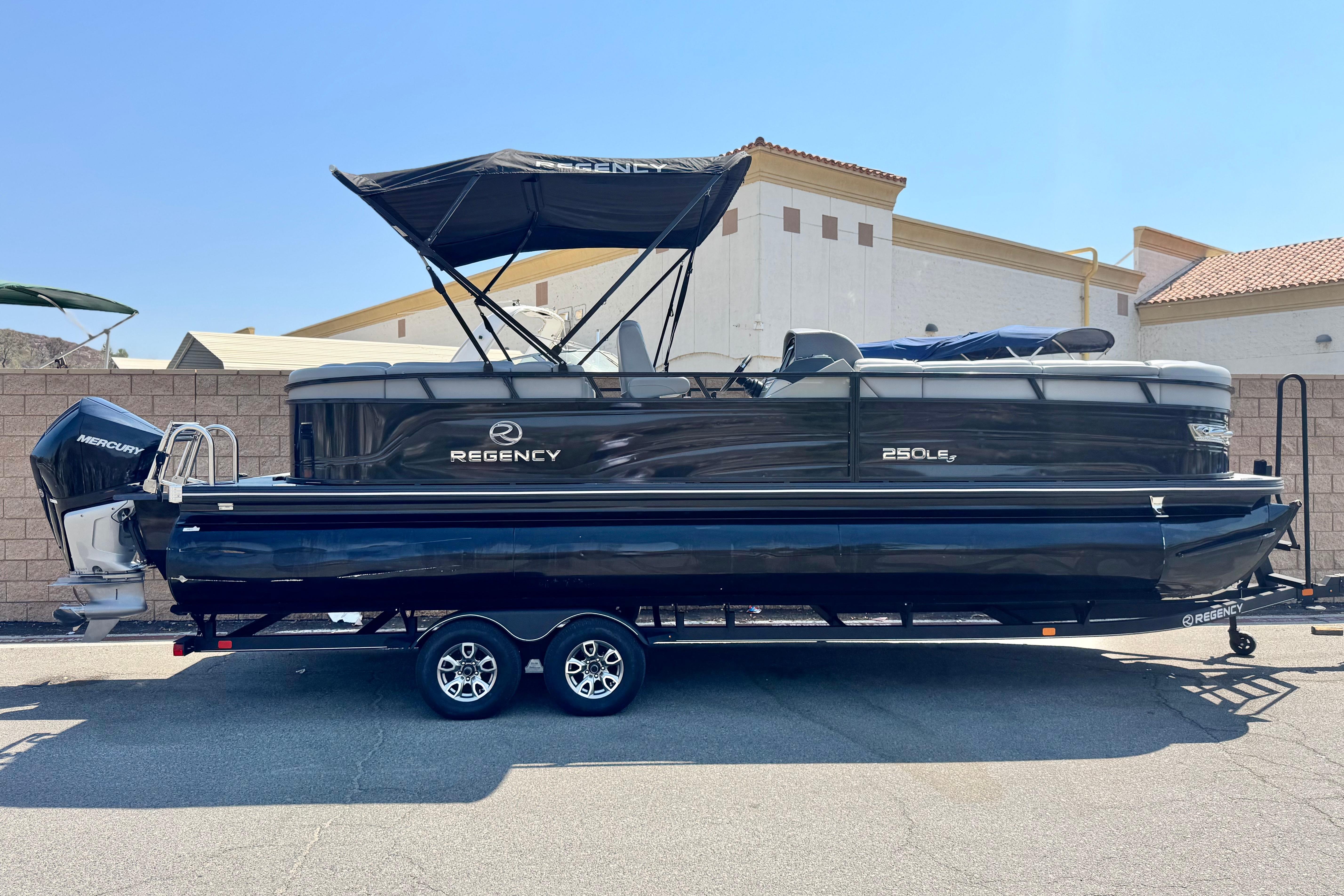 2023 Regency 250 LE3