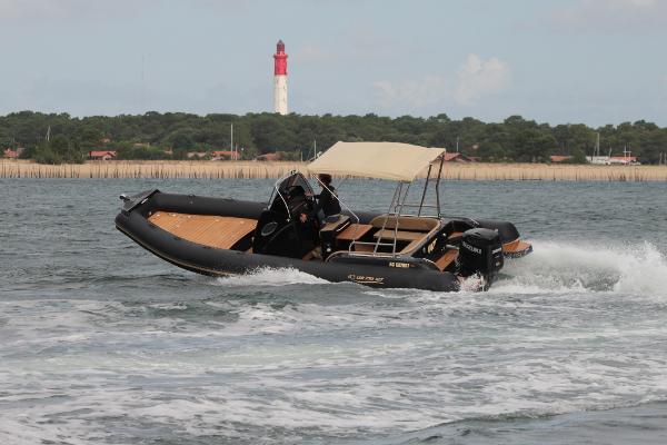 Nautica LED 750 GS-XL T Nautica Led 750 GS-XL T + 250CV Suzuki 