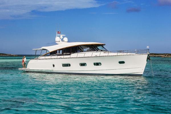 Belize 66 Sedan This 2019 Belize 66 Sedan for sale - SYS Yacht Sales