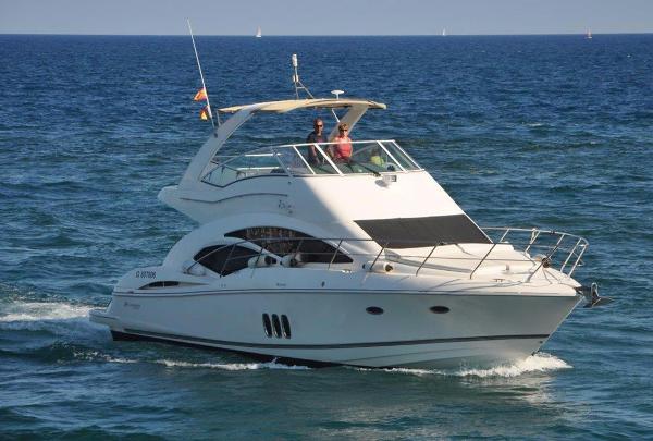 2007 Cruisers Yachts 447 Sedan