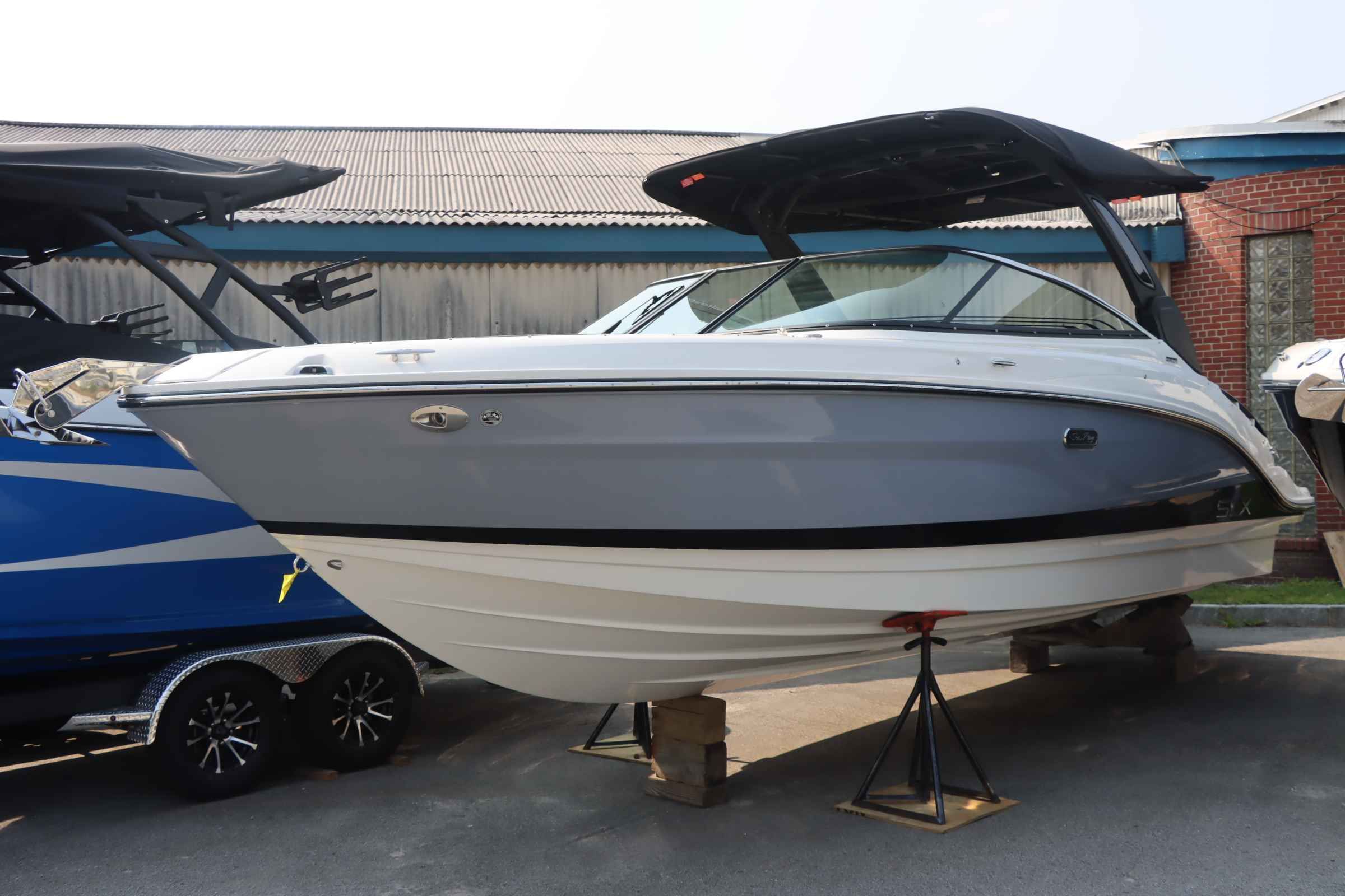 2026 Sea Ray SLX 260
