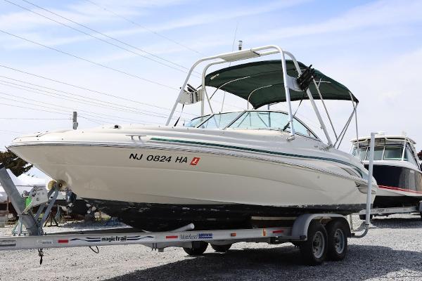 2000 Sea Ray 210 Sundeck