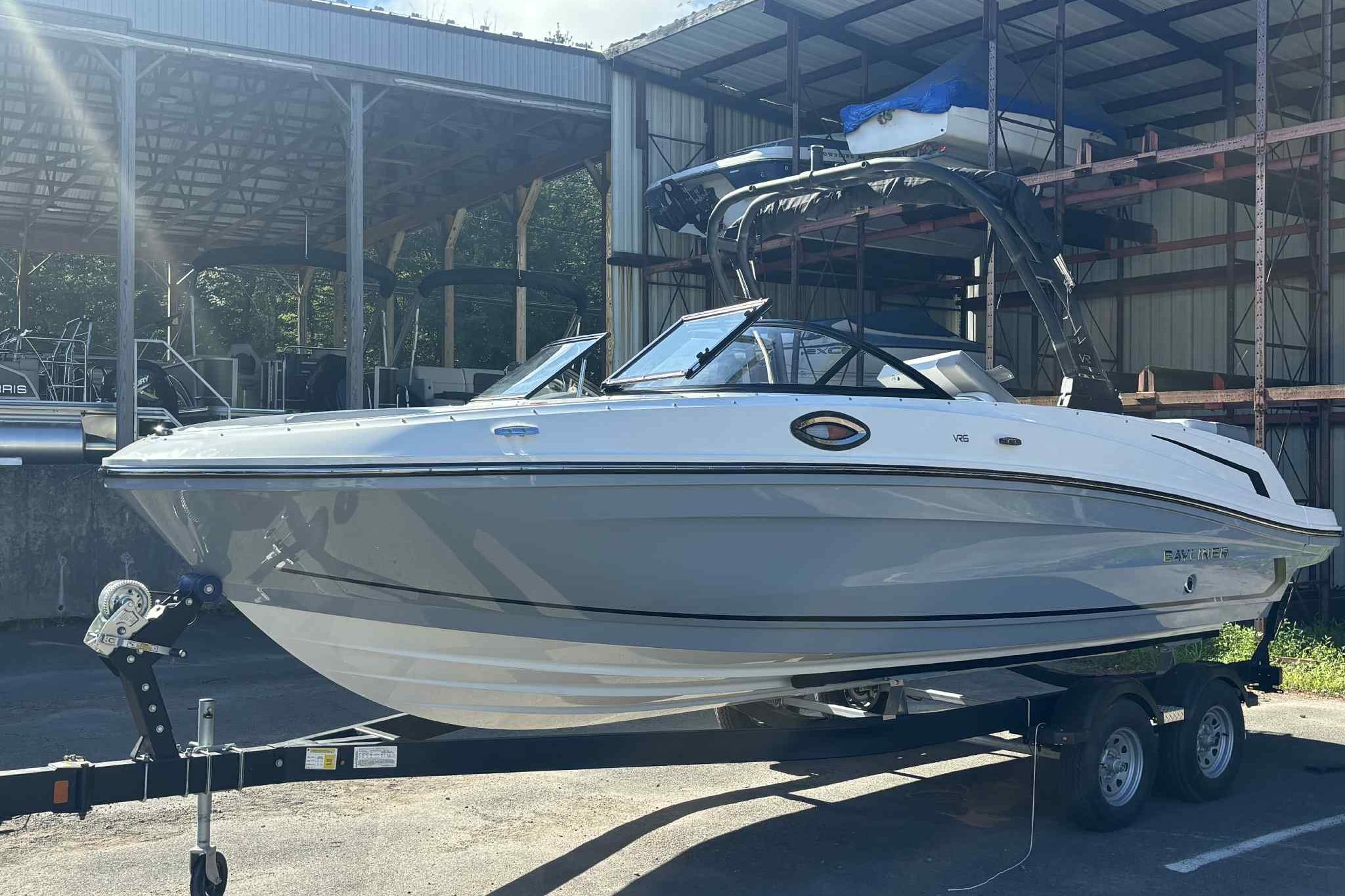 2026 Bayliner VR6 Bowrider I/O