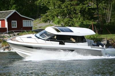 Jeanneau NC 11 Boat