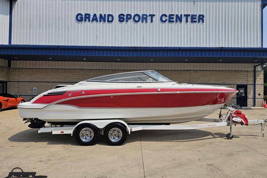 2005 Formula 240 Bowrider