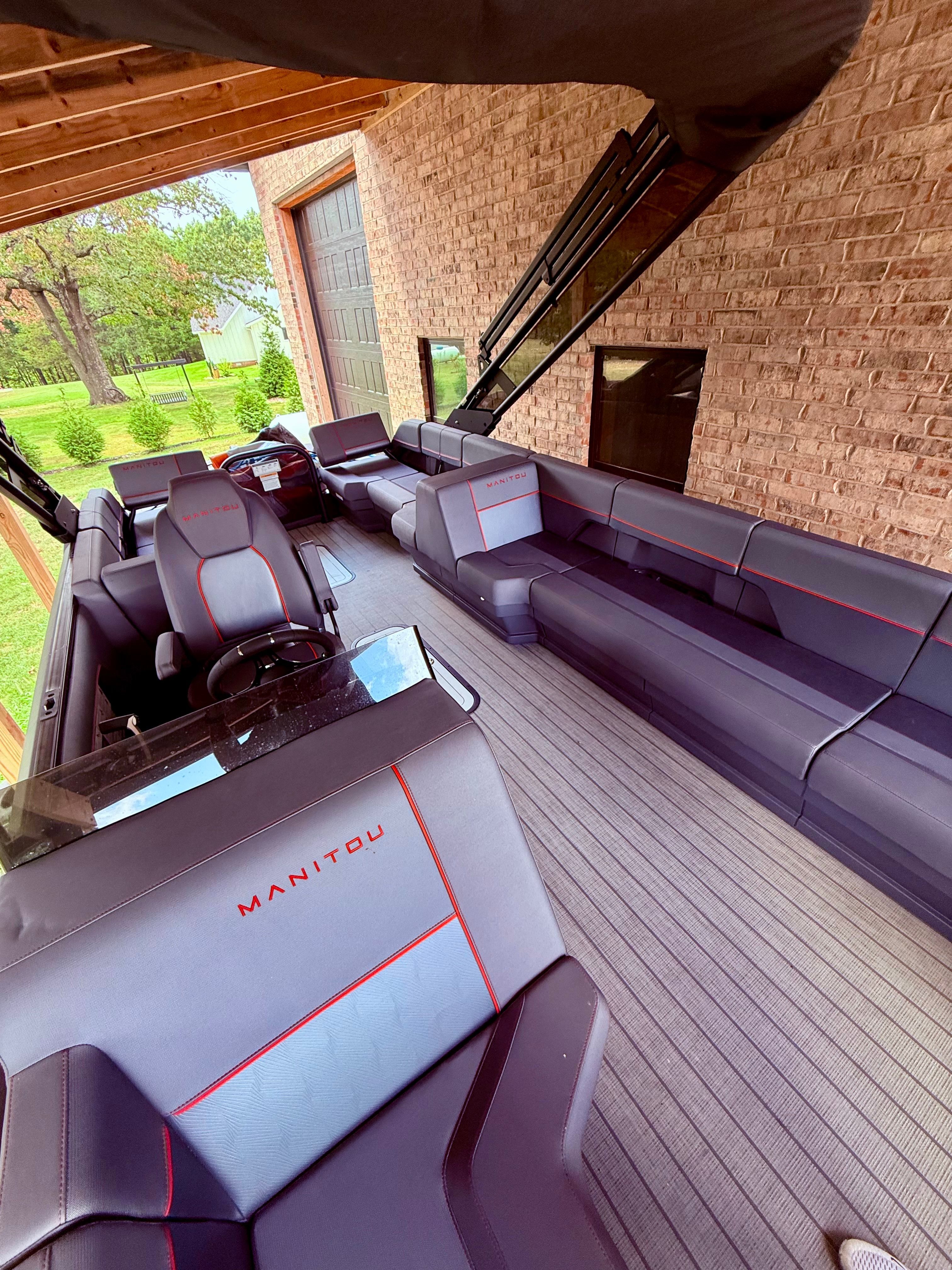 2024 Manitou Explore