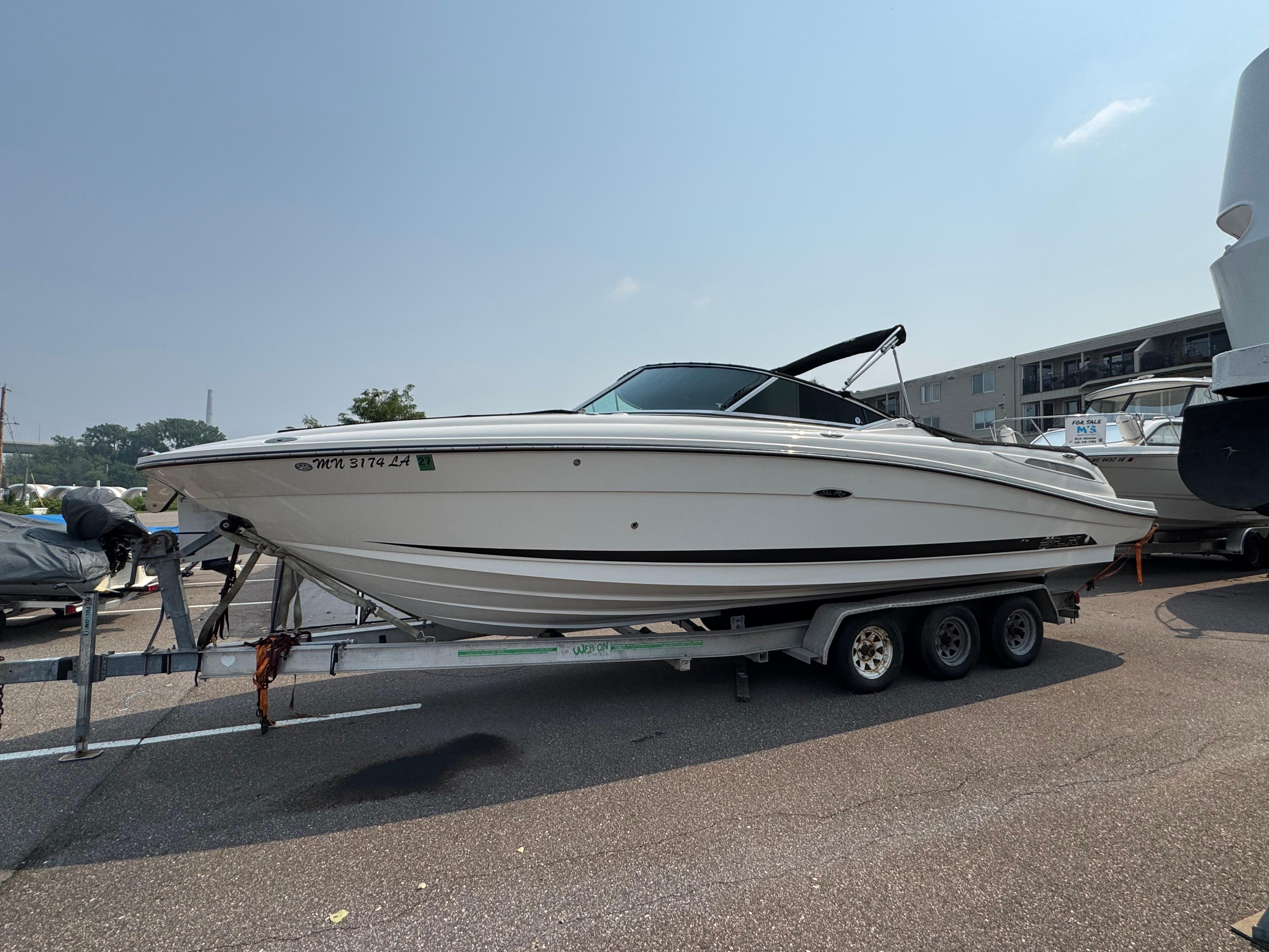 2012 Sea Ray 270 SLX