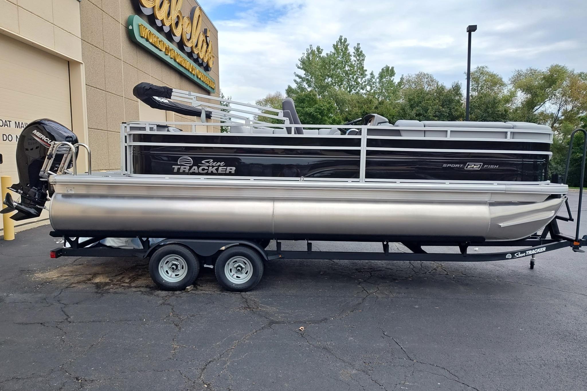 2026 Sun Tracker SportFish 22 DLX