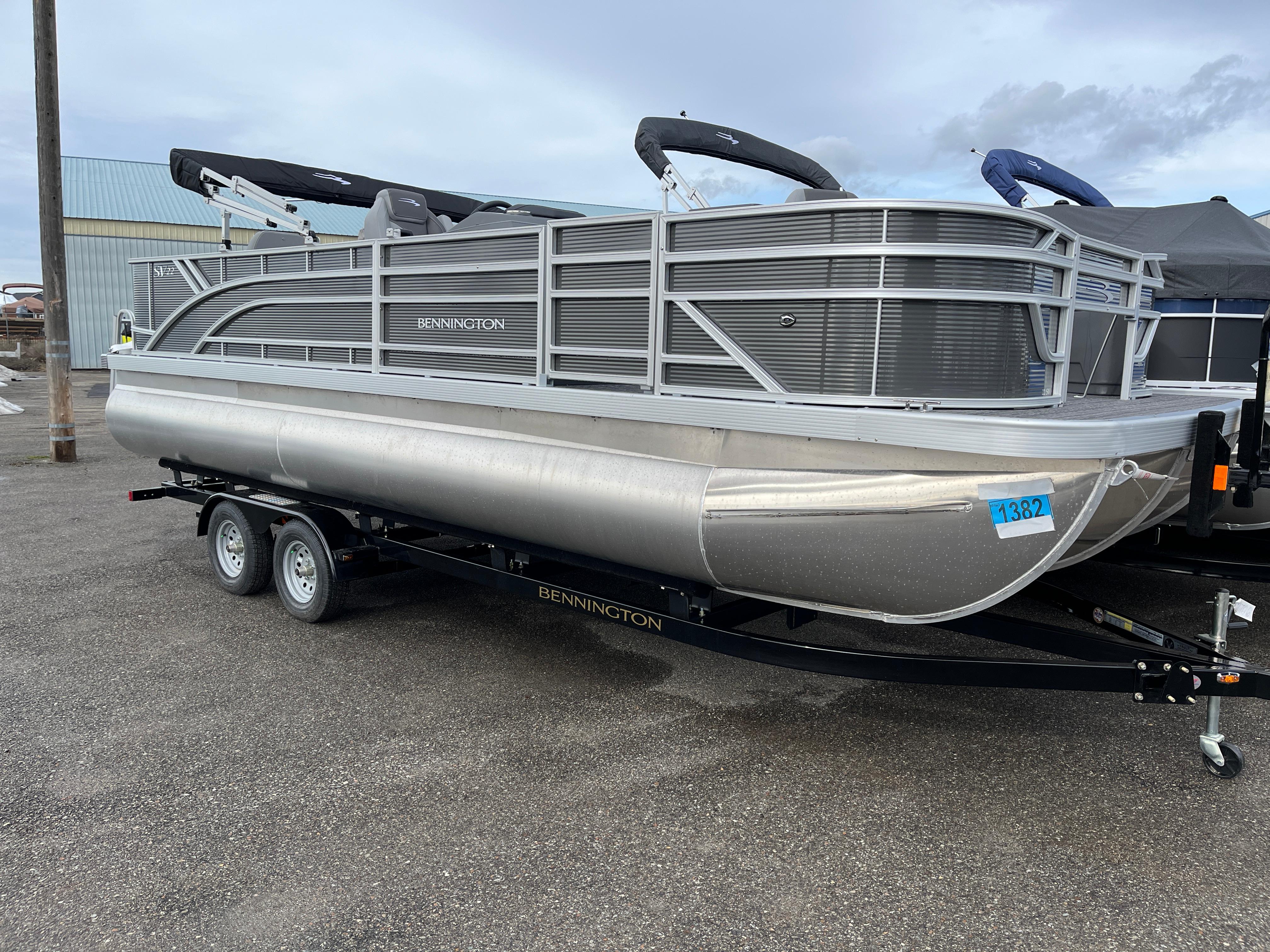 Bennington 22 SVF-SPS