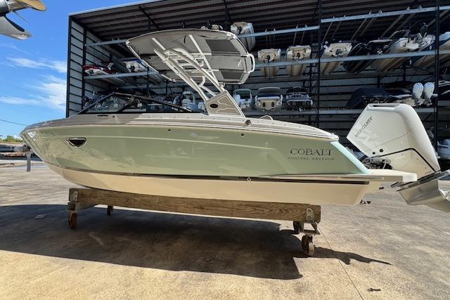 2026 Cobalt R6 Outboard