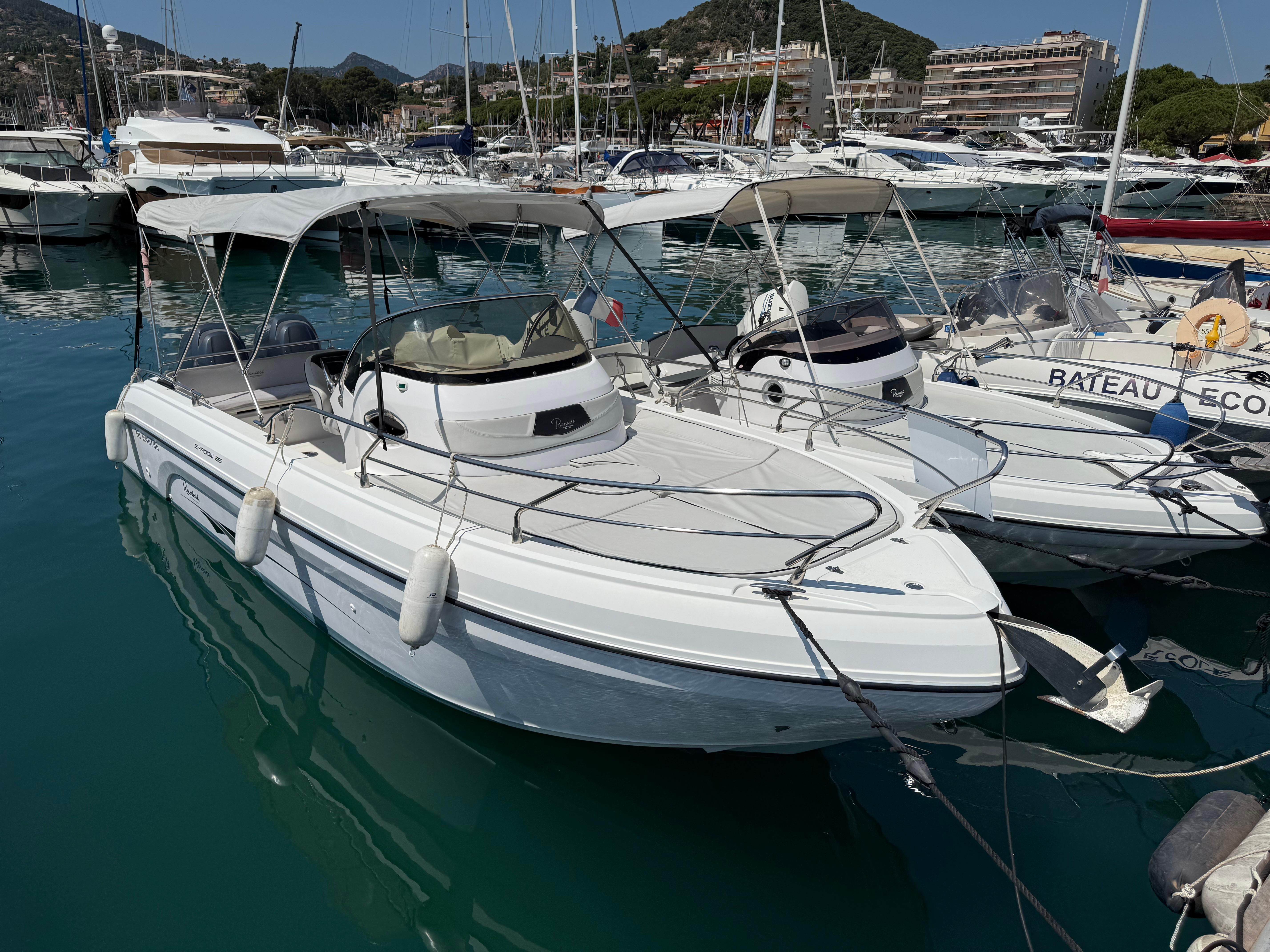 2011 Ranieri Shadow 26