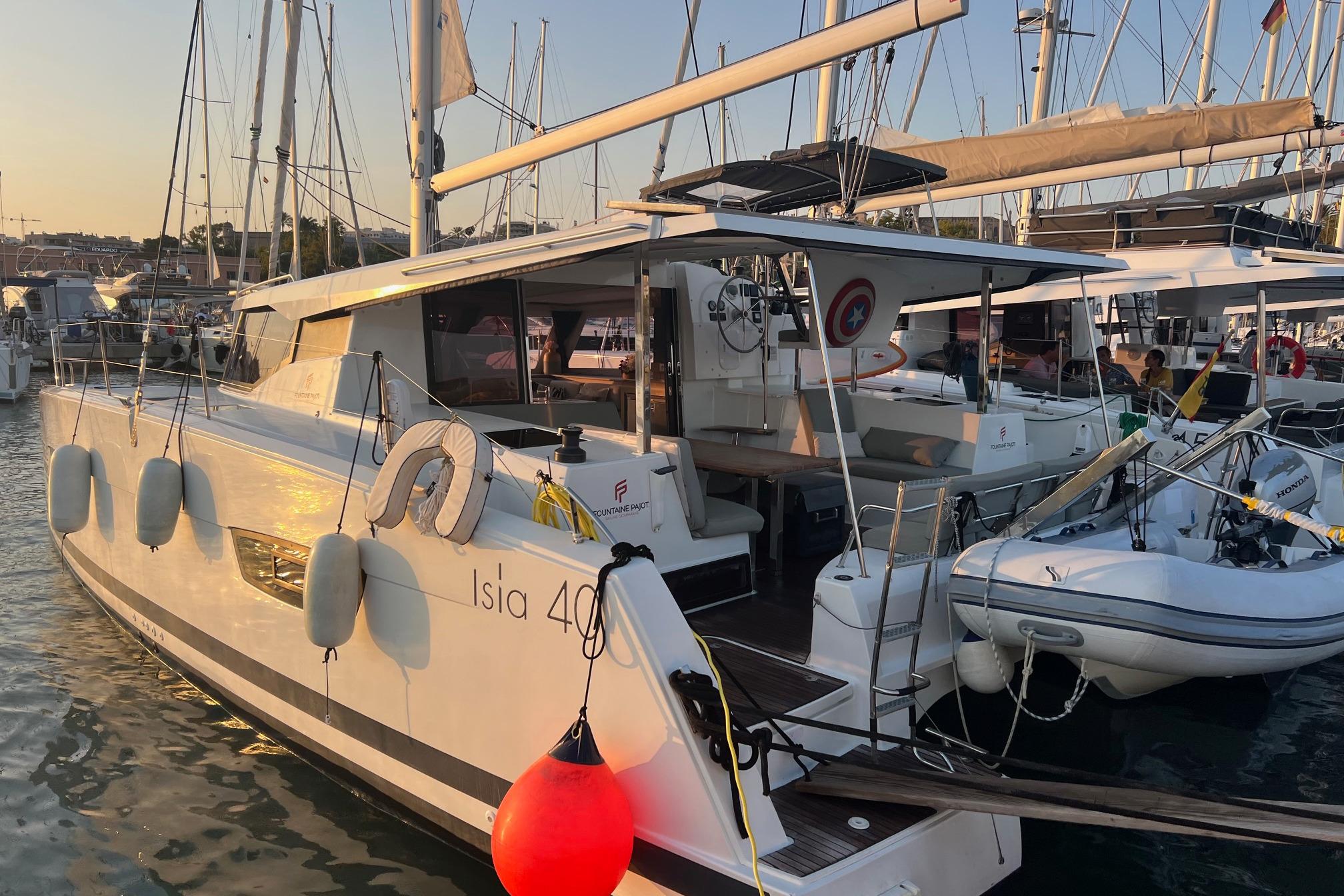 2022 Fountaine Pajot Isla 40