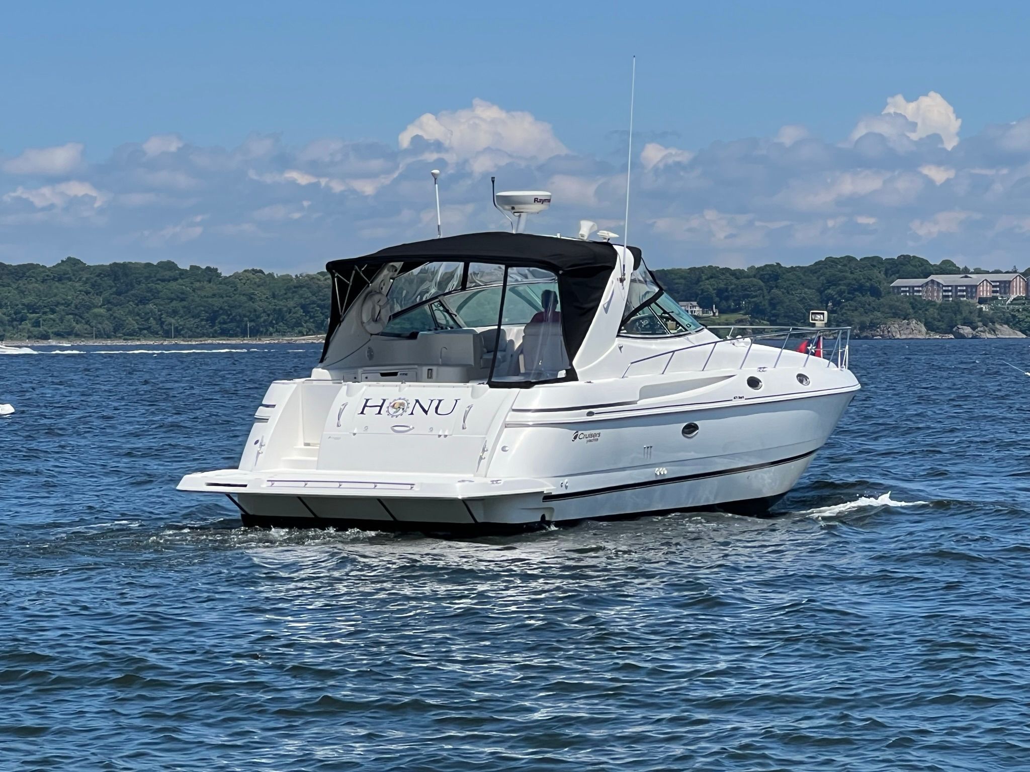 1999 Cruisers Yachts 3870 Esprit
