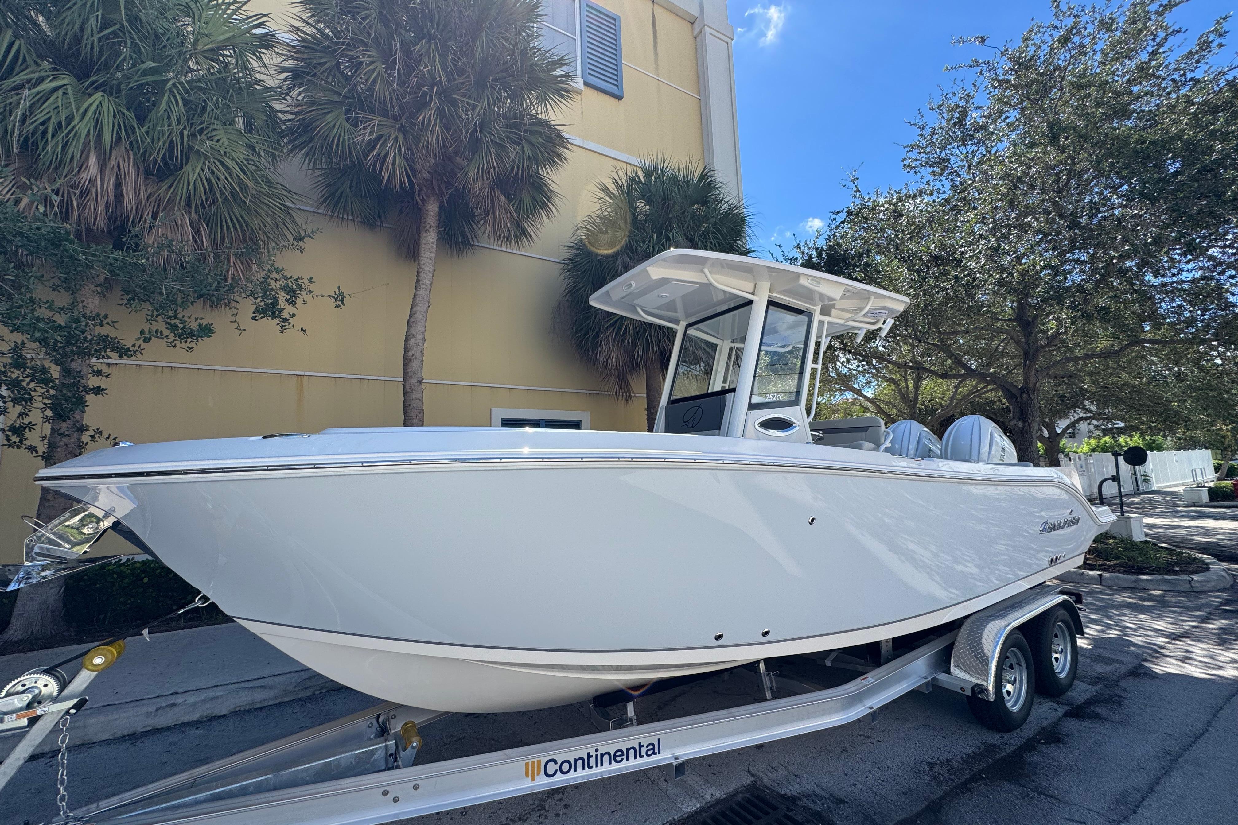 2026 Sailfish 252