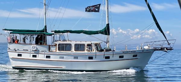 1981 Island Trader 46