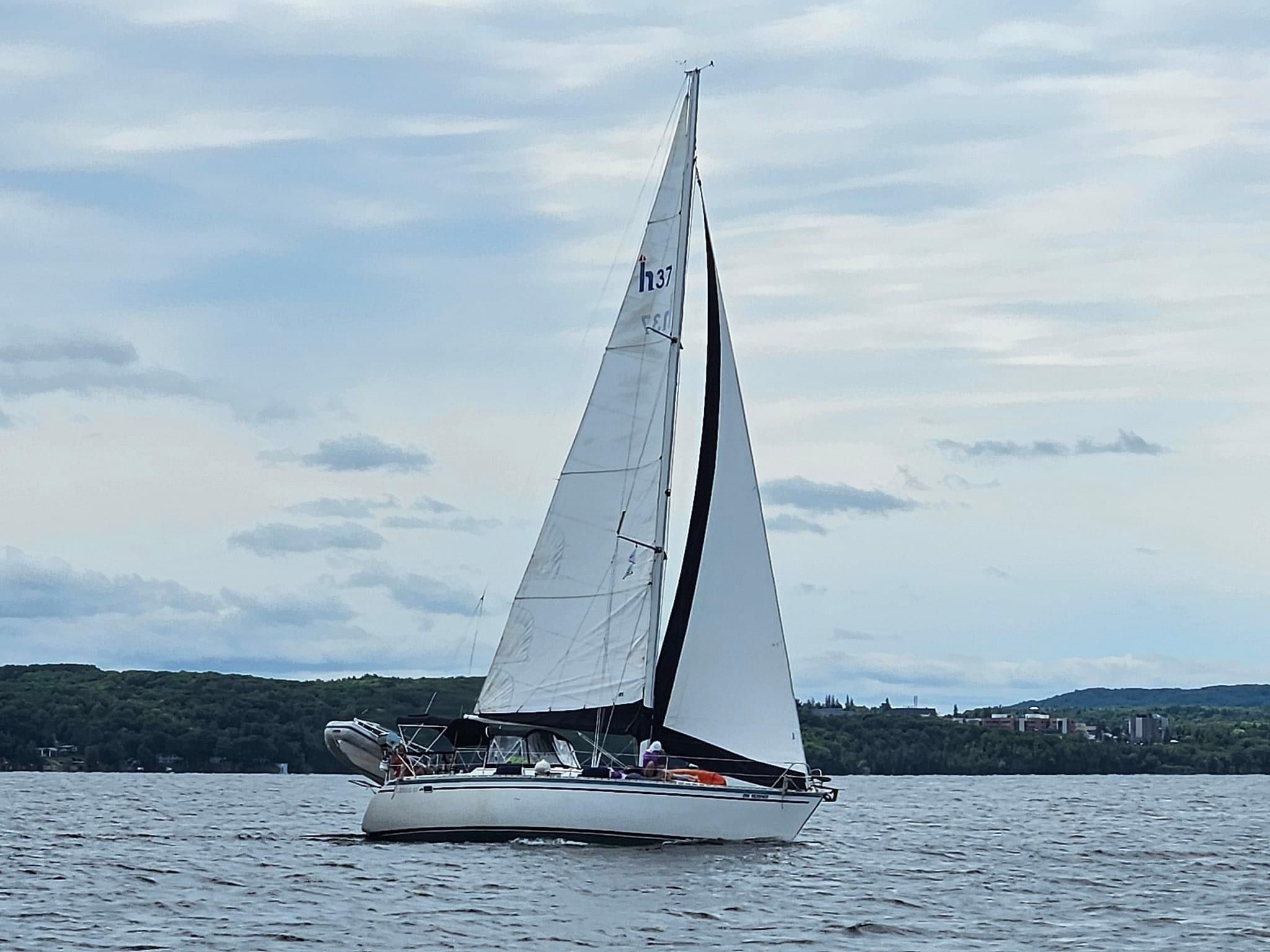 1989 Hunter Legend 37.6