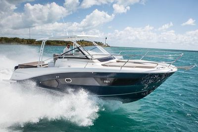 Jeanneau Leader 10.5 Boat
