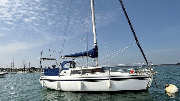 Wrighton BILOUP 89 Sailboat Wrighton BILOUP 89, 2003 model, anchored in calm waters under a clear sky.