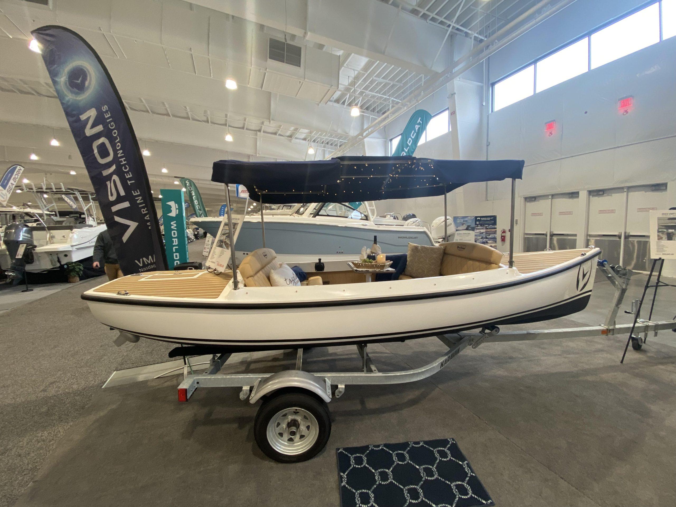 2023 Vision Marine Technologies Quietude 156