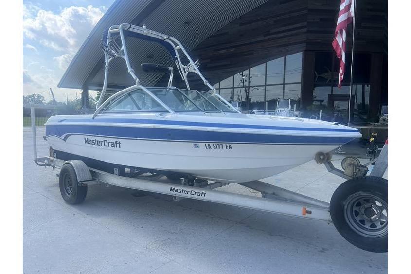 1999 MasterCraft Prostar 205