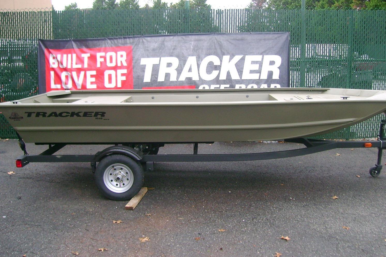 2026 Tracker Grizzly 1648 Utility