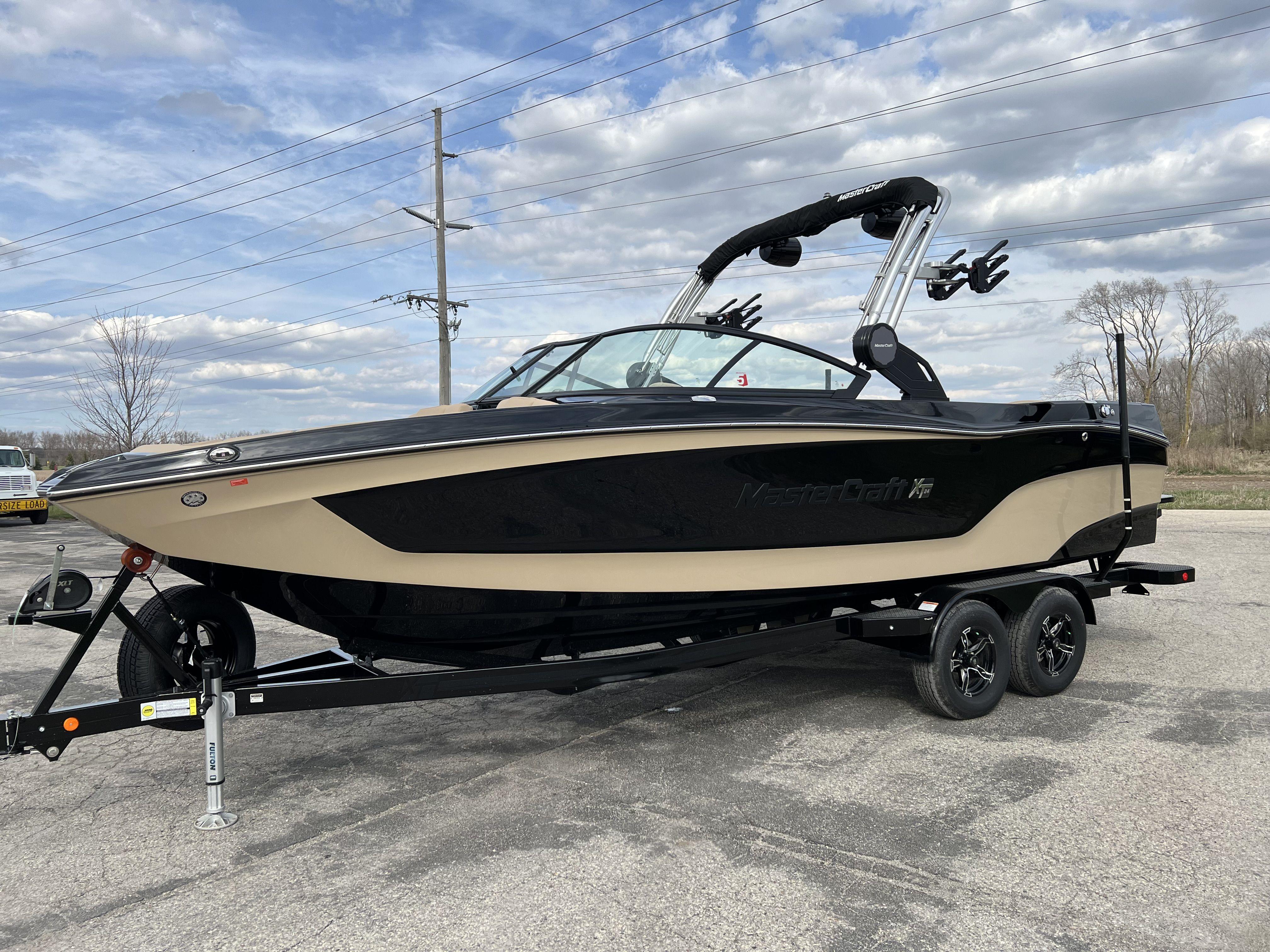 2023 MasterCraft XT-24