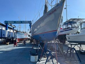 Van De Stadt CARIBEEAN 40 Van De Stadt CARIBEEAN 40 sailboat, 1976, in Marina Punta Europa shipyard.