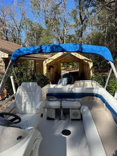 Sold: Hurricane Fun Deck 226R Boat in Summerfield, FL, 206868