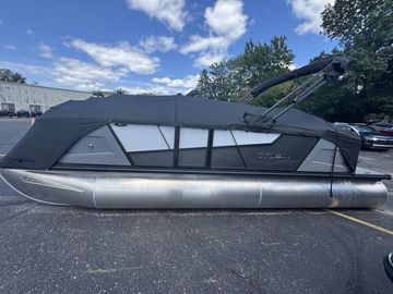 2025 Sylvan A 22 LZ DH Sport