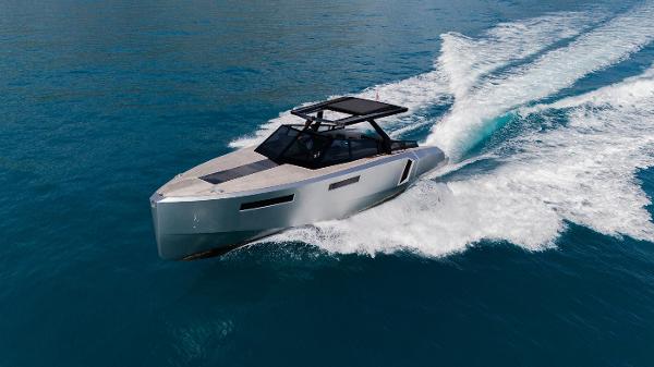 2017 Evo Yachts Evo 43