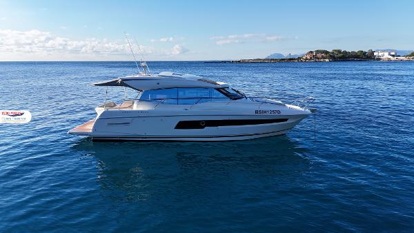 2024 Prestige 460S