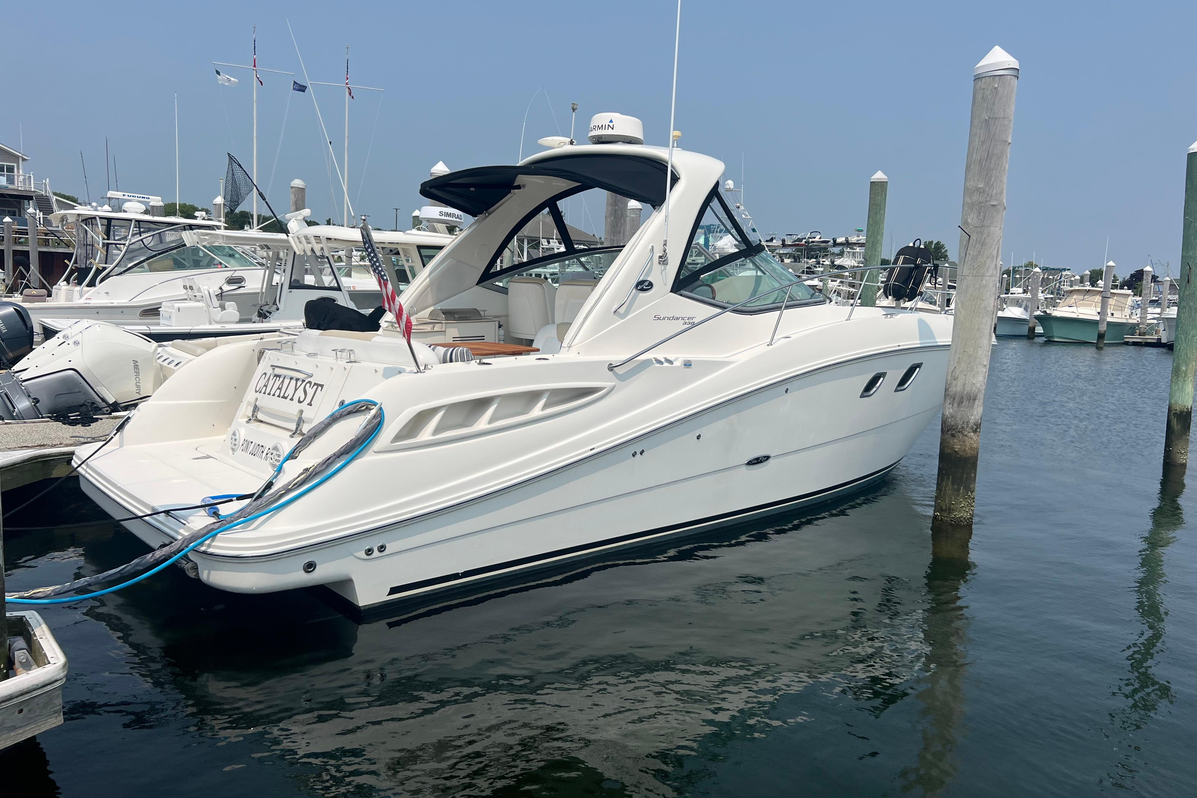 2009 Sea Ray 330 Sundancer