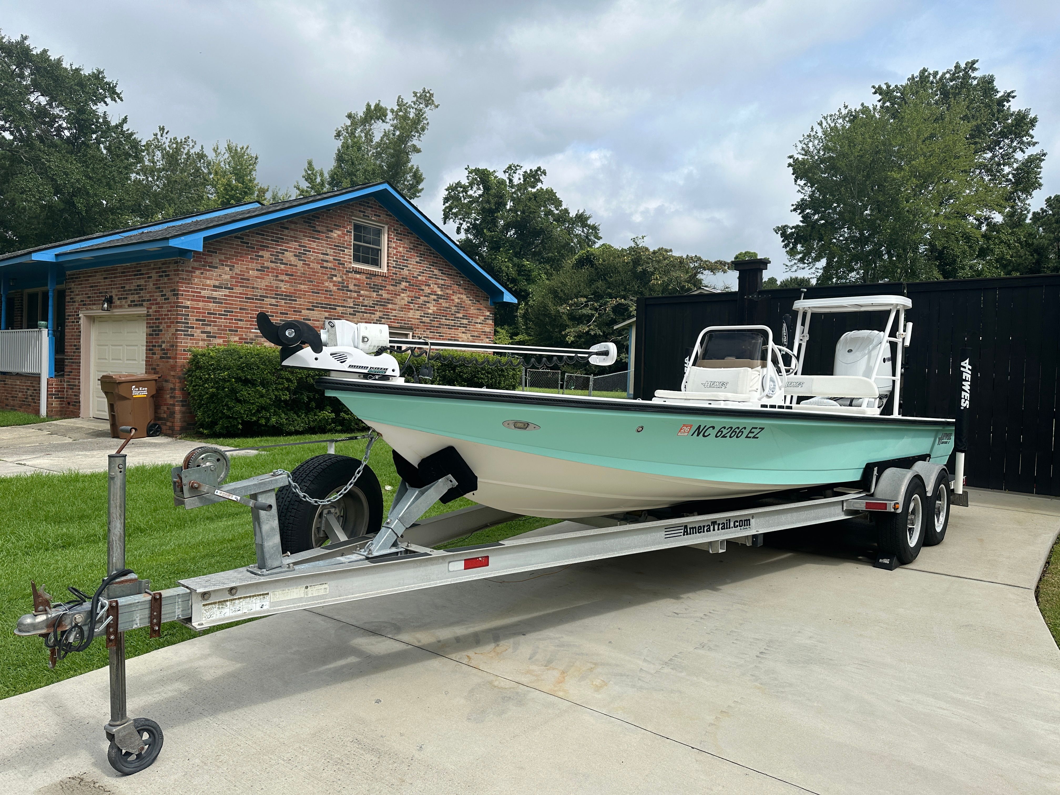 2003 Hewes 21 RedFisher Kevlar Edition