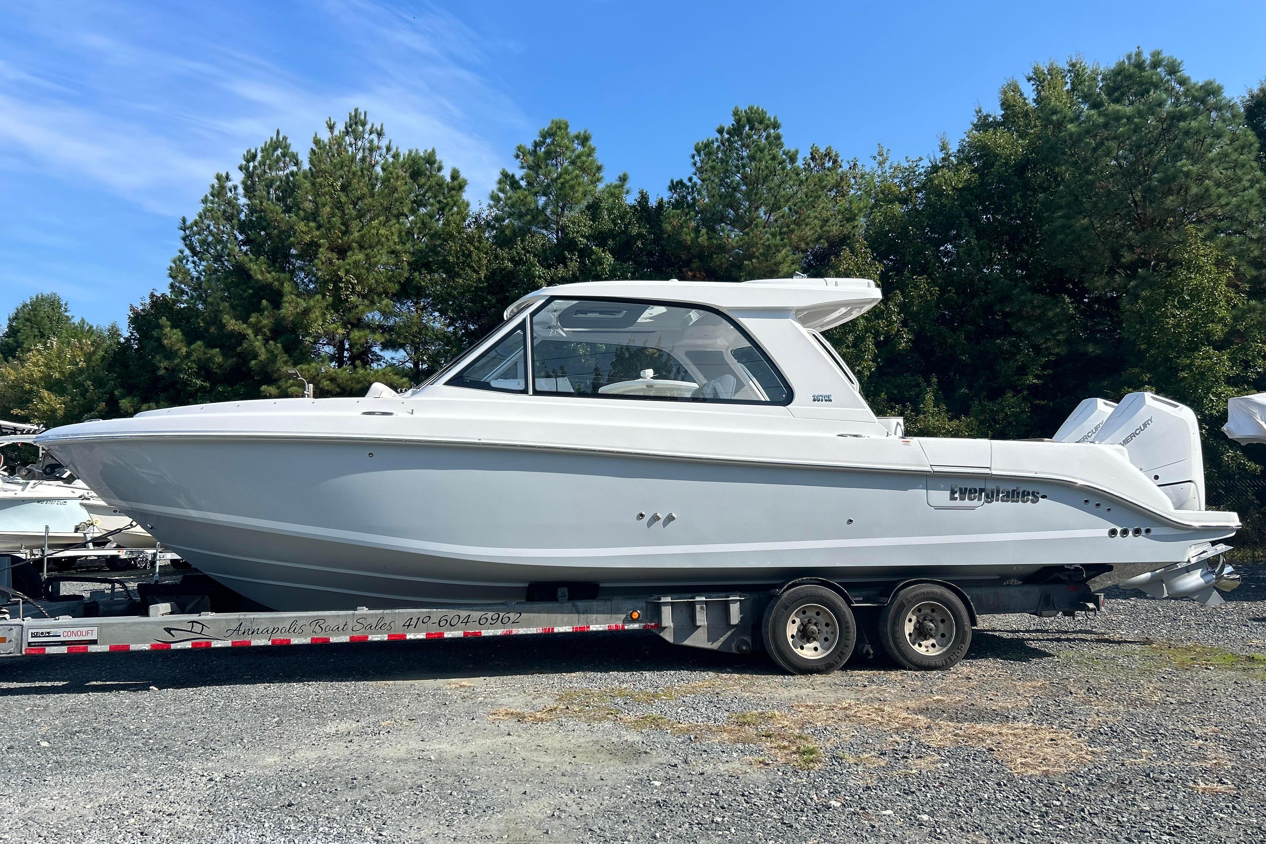 2026 Everglades 367 CX