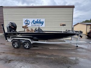 Xpress Hyper-Lift Bass Series H20