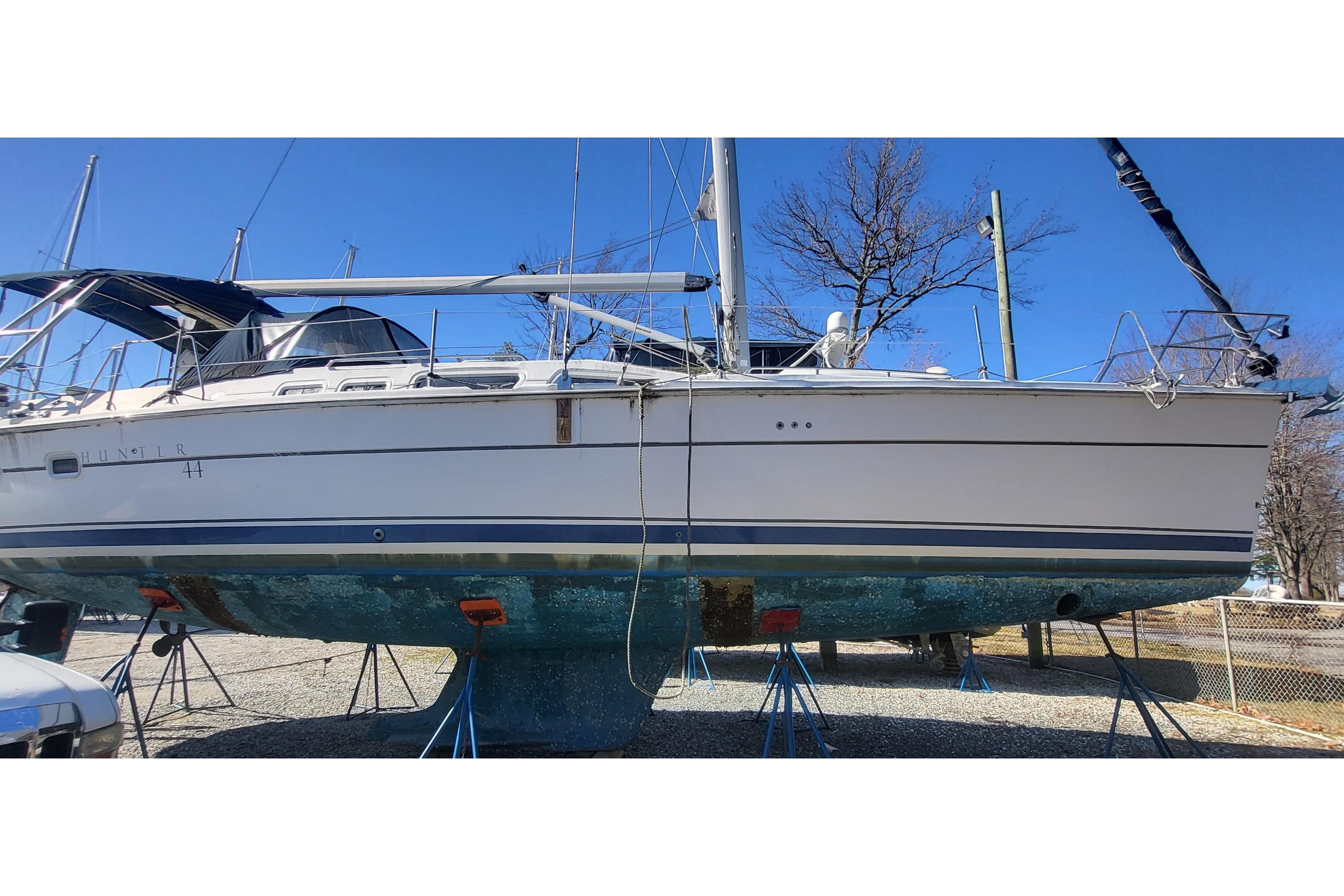 2006 Hunter 44