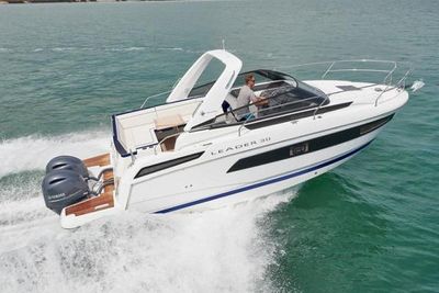 Jeanneau Leader 30 OB Boat