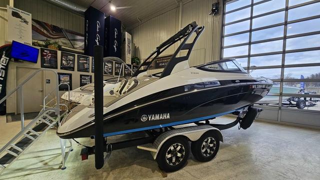 2021 Yamaha Boats 212SD