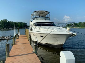 2005 Silverton 38 Sport Bridge