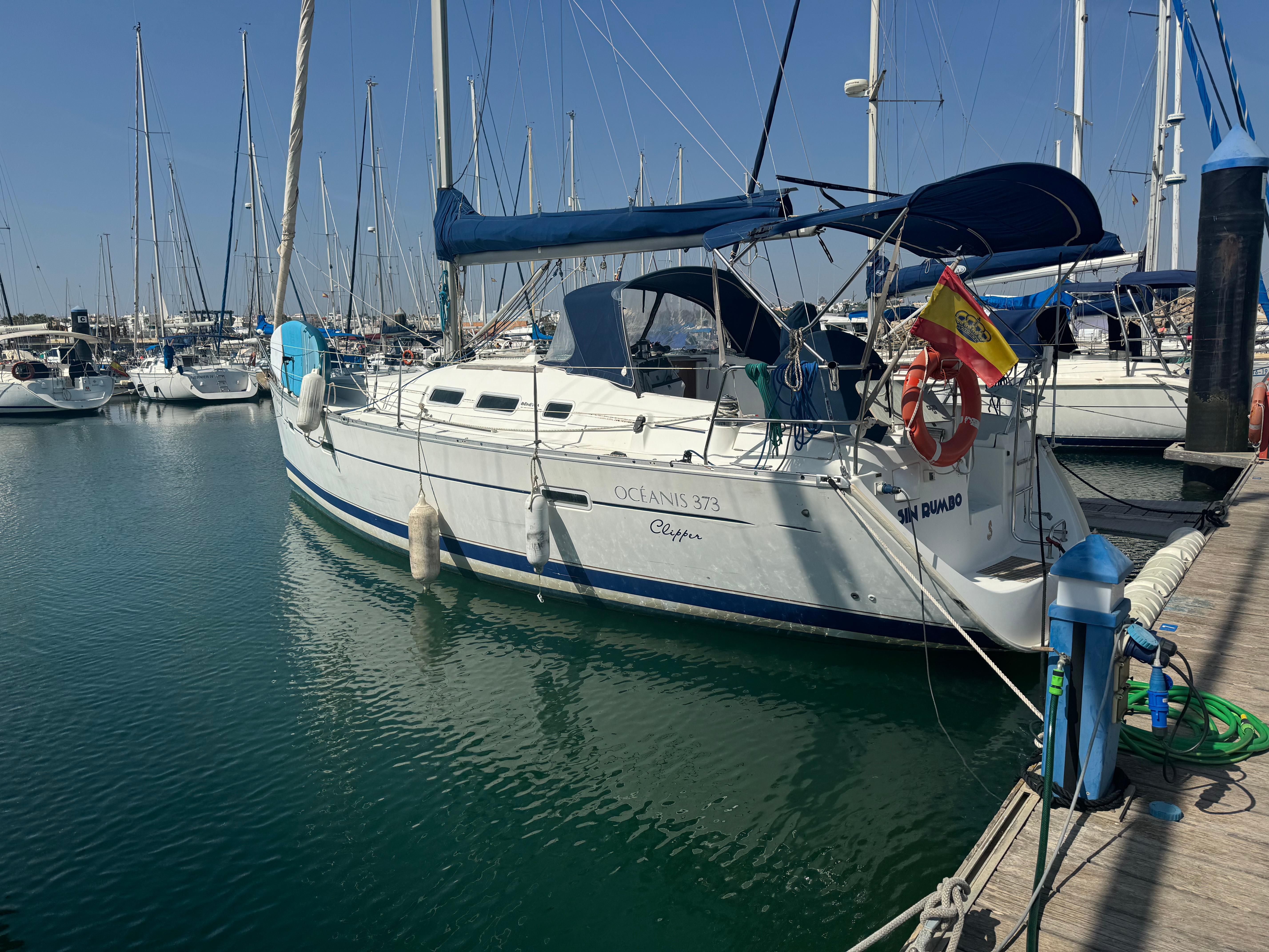 Beneteau Oceanis Clipper 373