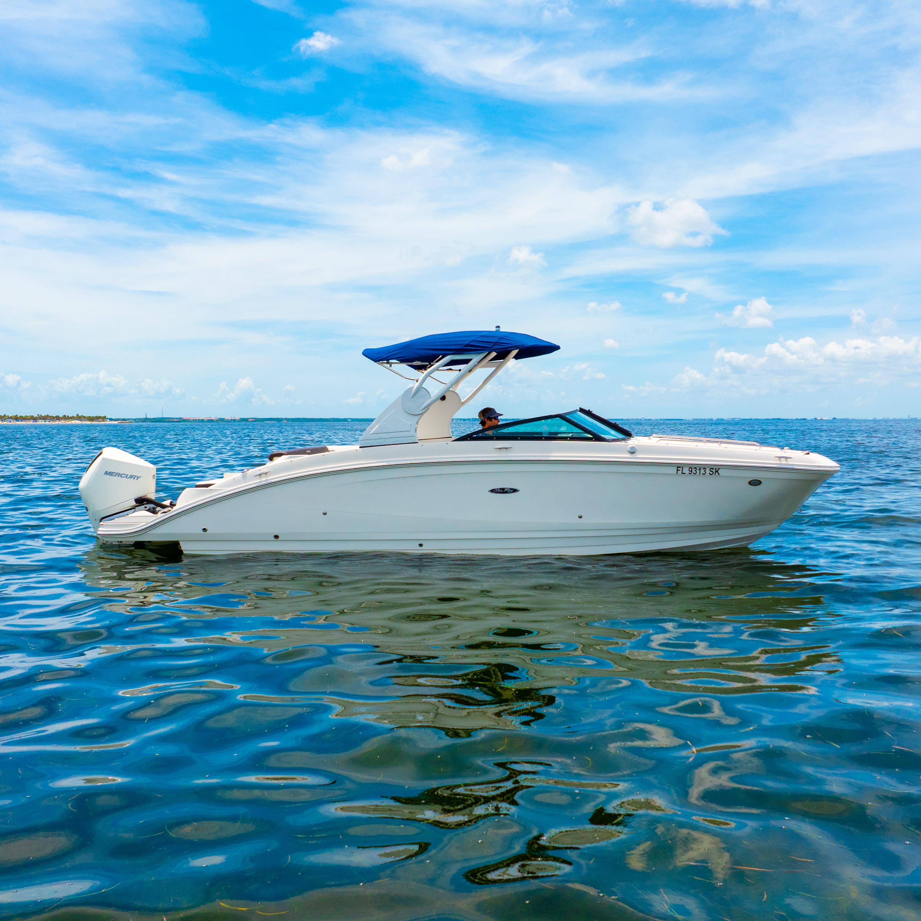 2019 Sea Ray SDX 270 Outboard