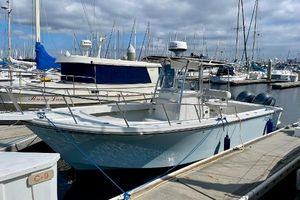 Parker 2501 Center Console 2016 Parker 2501 Center Console boat docked at marina.
